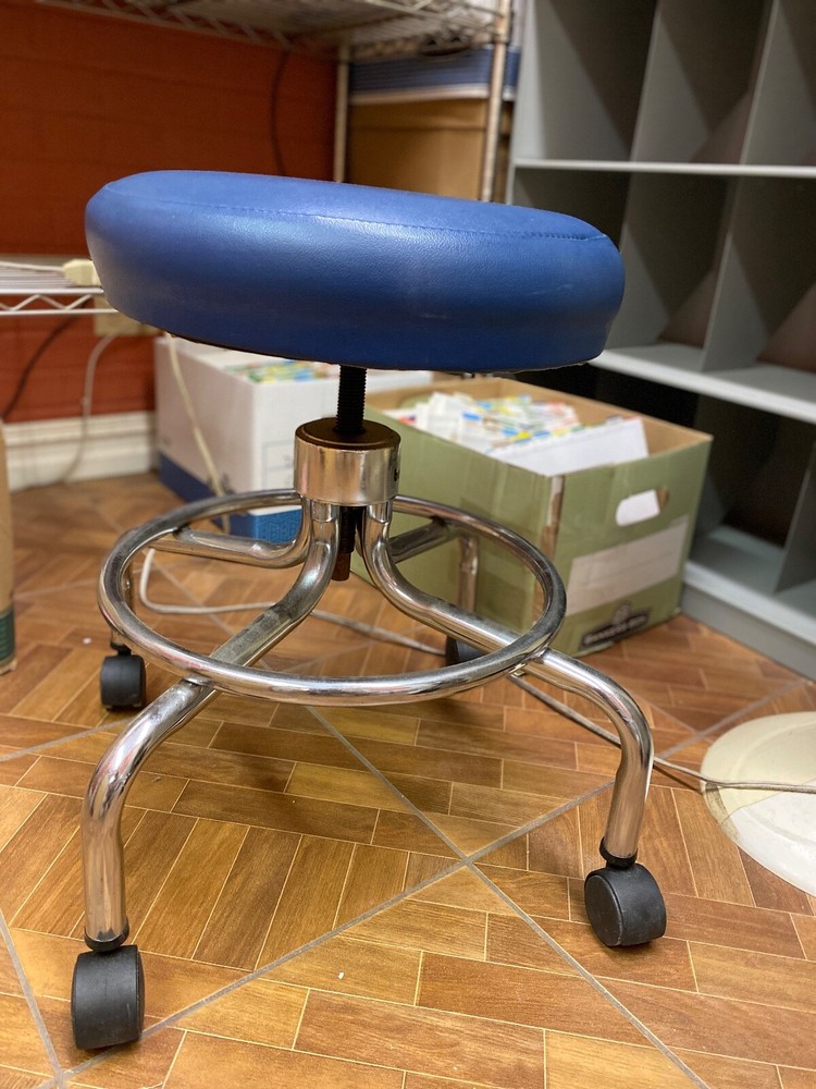 Brandt BLUE Chrome revolving Stool
