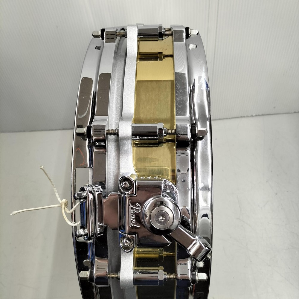 YAMAHA FREE FLOATING SYSTEM/BLASS SHE snare drum