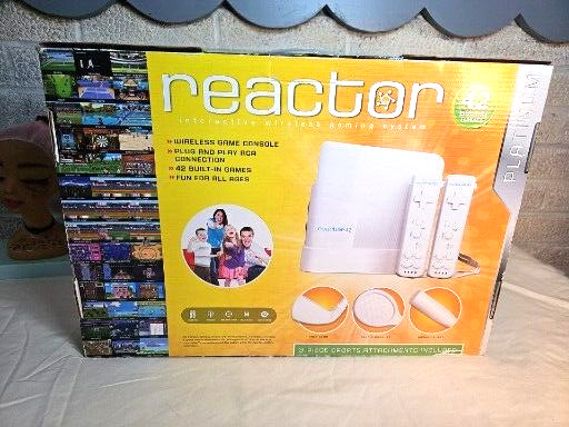 Wireless Gaming System Reactor Interactive  42 Built in Games Platinum