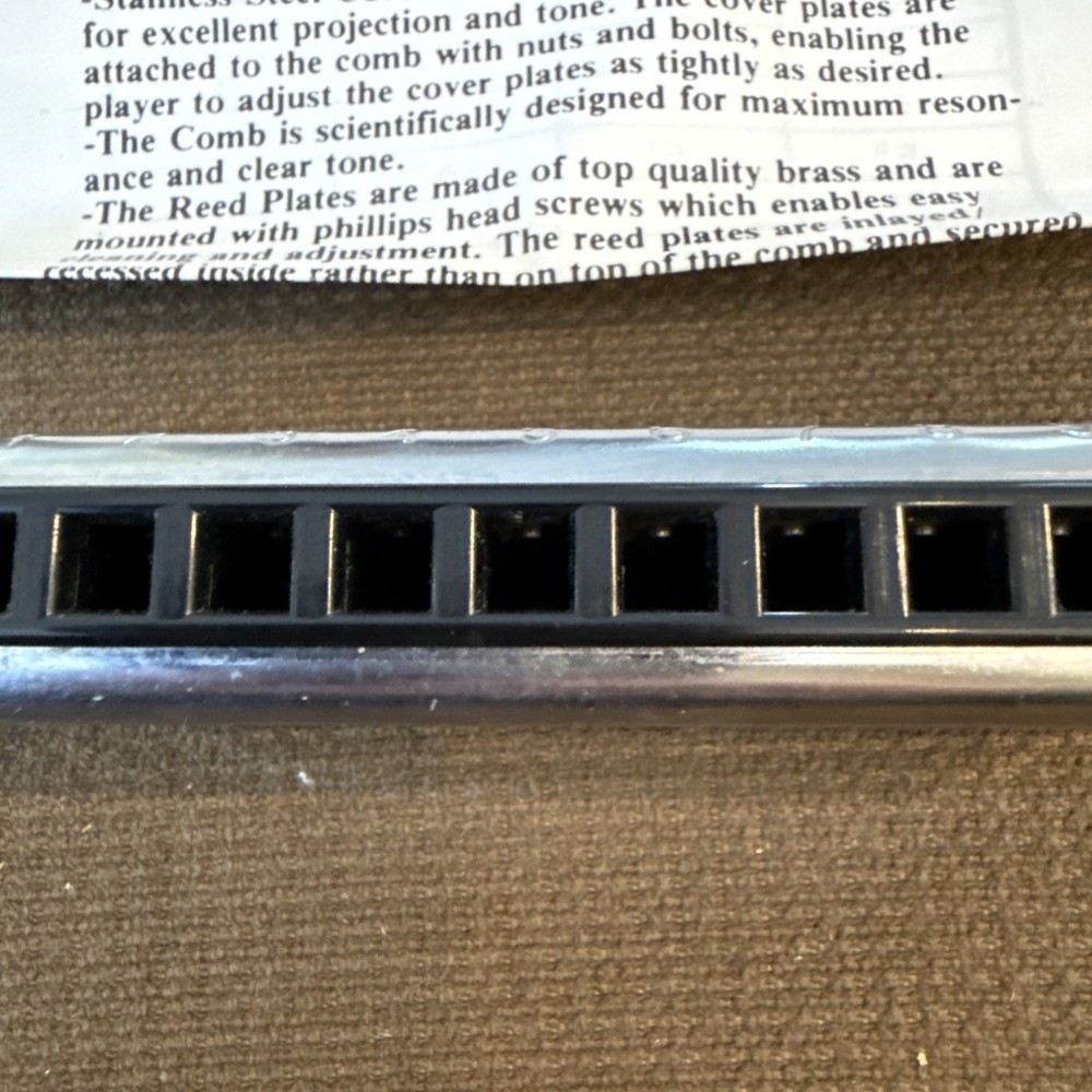 Lee Oskar Natural Minor Harmonica E MINOR W Case And Manual