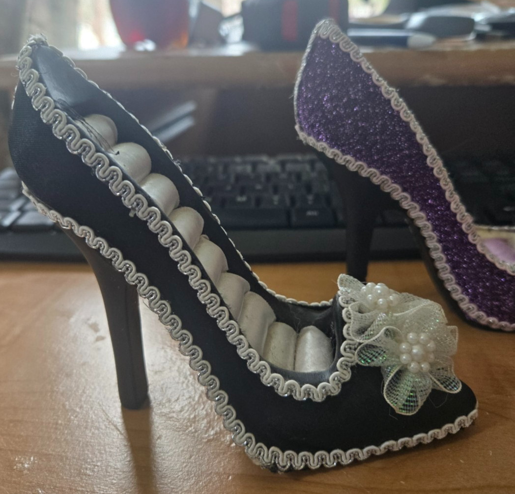 Lot of 4 High Heel Shoe Ring Holders Jewelry Display Fabric Heels Vanity Decor