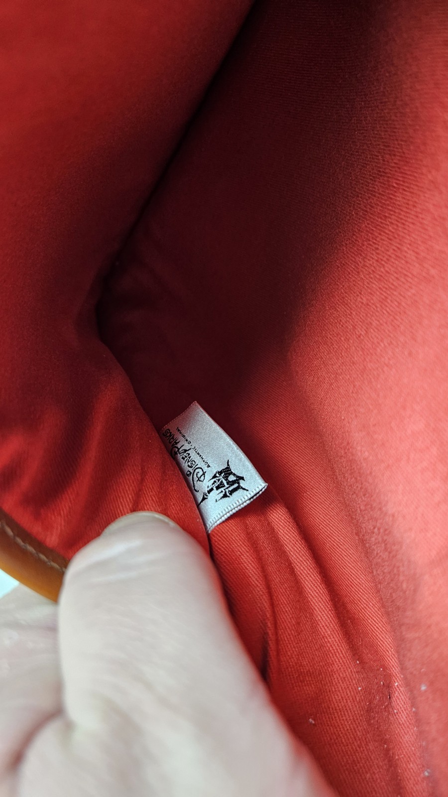 Dooney & Bourke DISNEY WORLD Retro iPad Tablet Case Leather Traveling Carrying