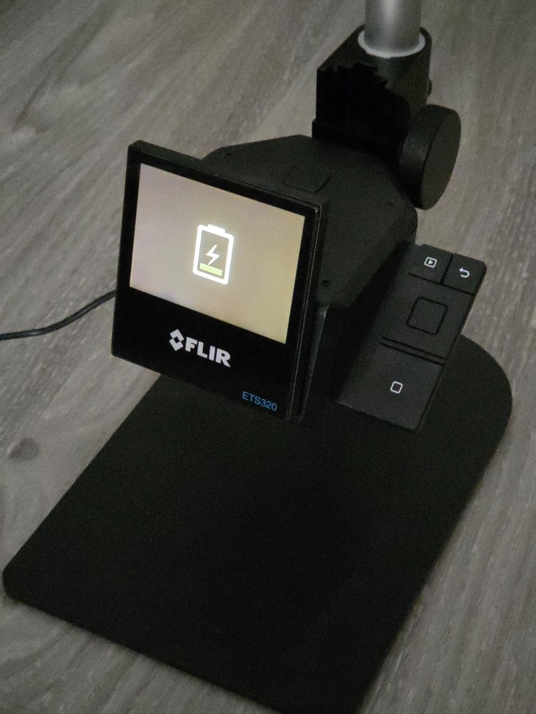 FLIR ETS320 - Thermal Imaging Camera High Sensitivity