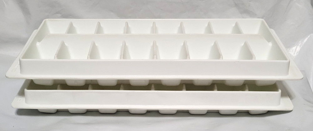 2 Vintage Frigidaire 16 Cube White Plastic Ice Cube Tray Large Cube Stackable