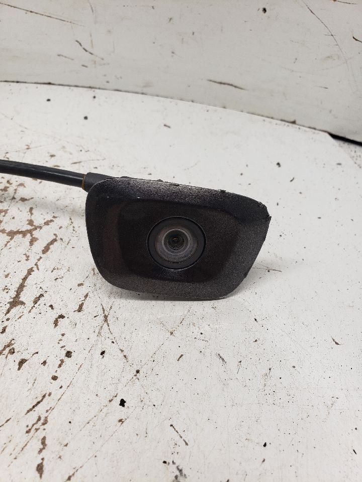 Camera/ Projector Rear View Camera In Decklid Fits 2013-2016 DART OEM