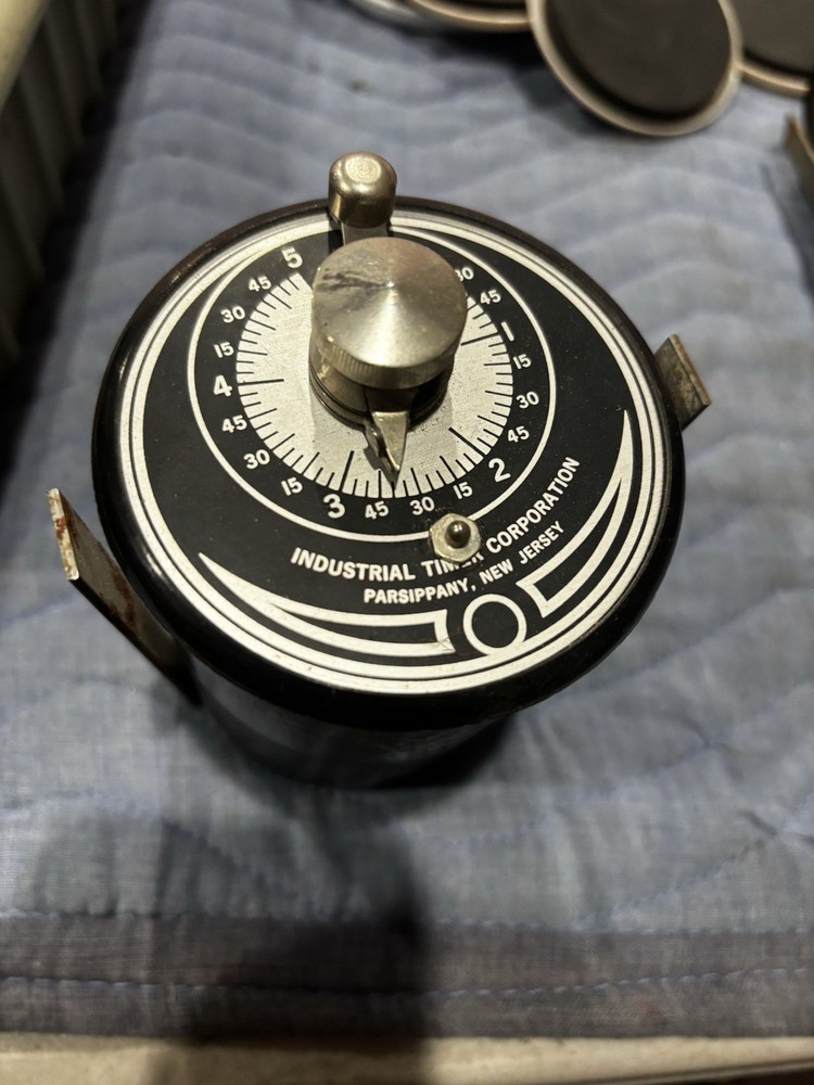 ITC/INDUSTRIAL TIMER CORP. CTD-5M 5 MIN TIMER  Singer Industrial Timer Division