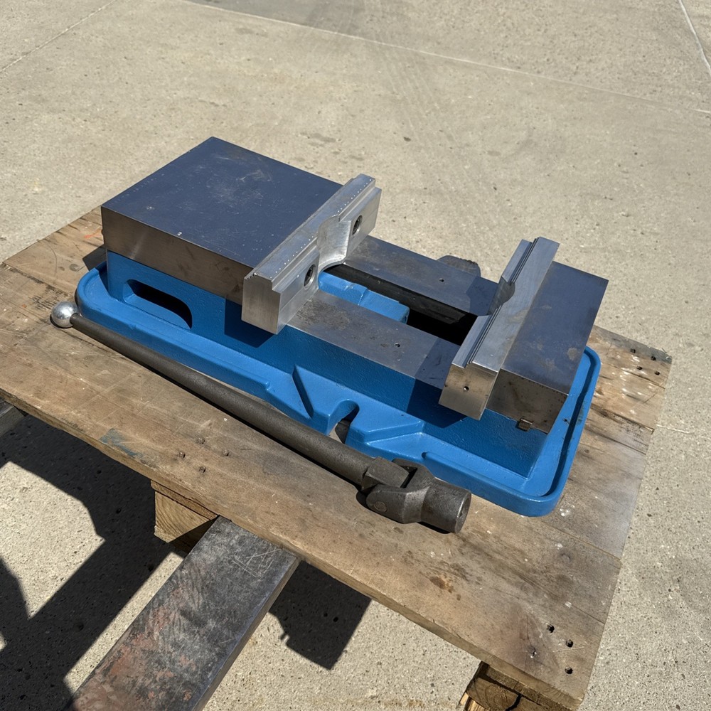 KURT D100 VISE (002