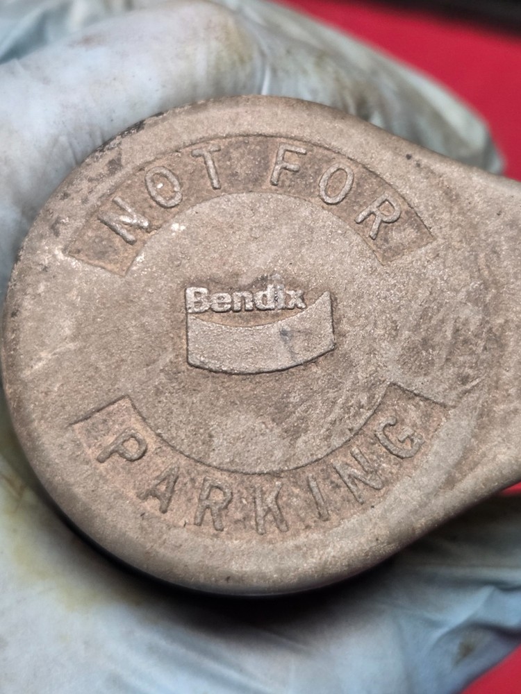 BENDIX SWITCH TRAILER HAND BRAKE ,VALVE T 240236 E