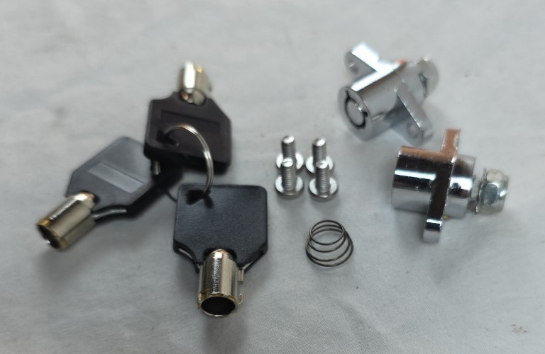 UNBRANDED FOR HARLEY-DAVIDSON 3 KEY SADDLEBAG LOCK SET
