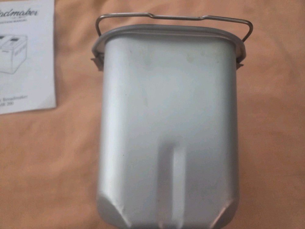PAN , PADDLE & MANUAL FOR MR COFFEE BREAD MAKER MACHINE MODEL BMR200
