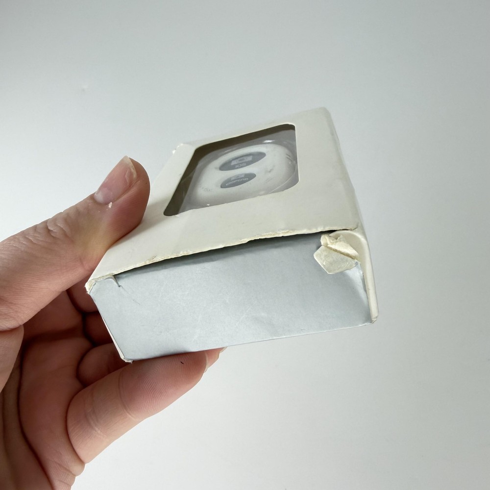 Bluetooth Camera Shutter Remote White Wireless Selfie Smartphone MB5059 IOS