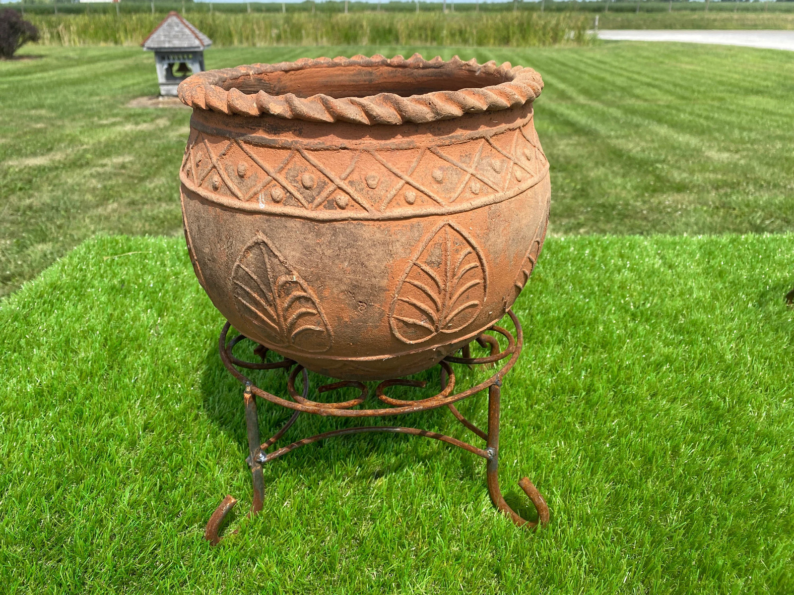 Large 13.5" Wrought Iron Plant Stand - Statue Riser - Pedestal