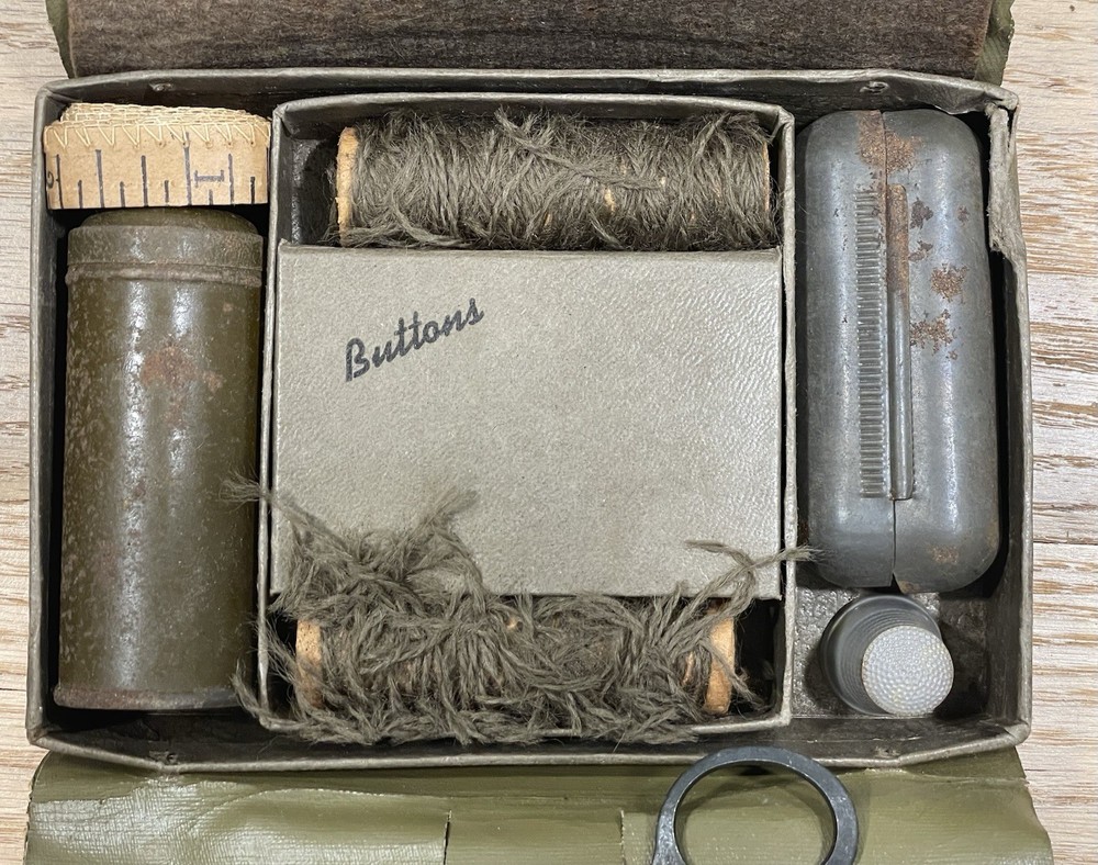 WW2 ERA US Army Sewing Kit Buttons Thread Thimble & Ribbons