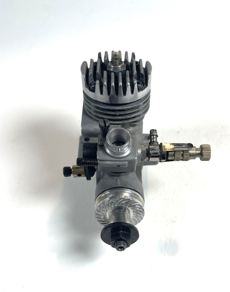 MECOA 15 RC ABC Engine With Muffler - Excellent Condition