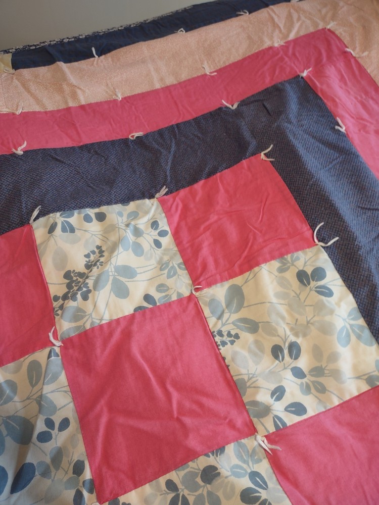 Checkerboard Center Patchwork Quilt