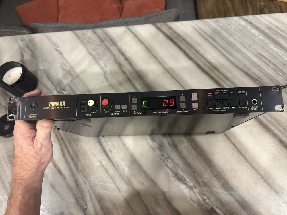 Yamaha D-1500 Digital Delay Vintage Recording Studio FX Processor