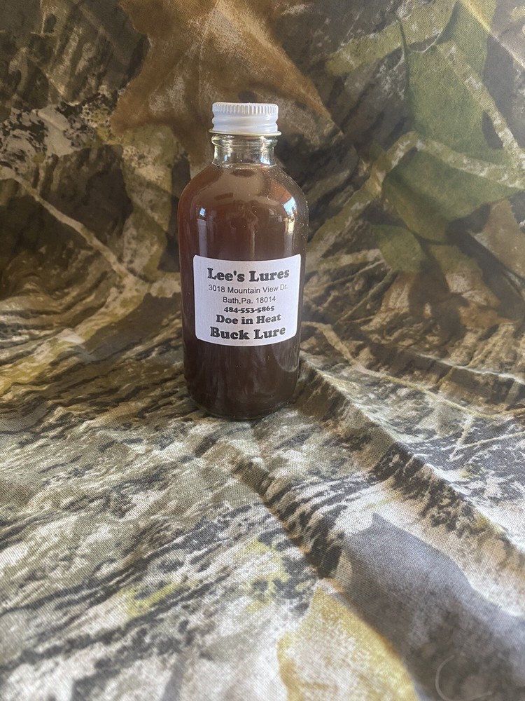 Doe in Heat Buck Lure