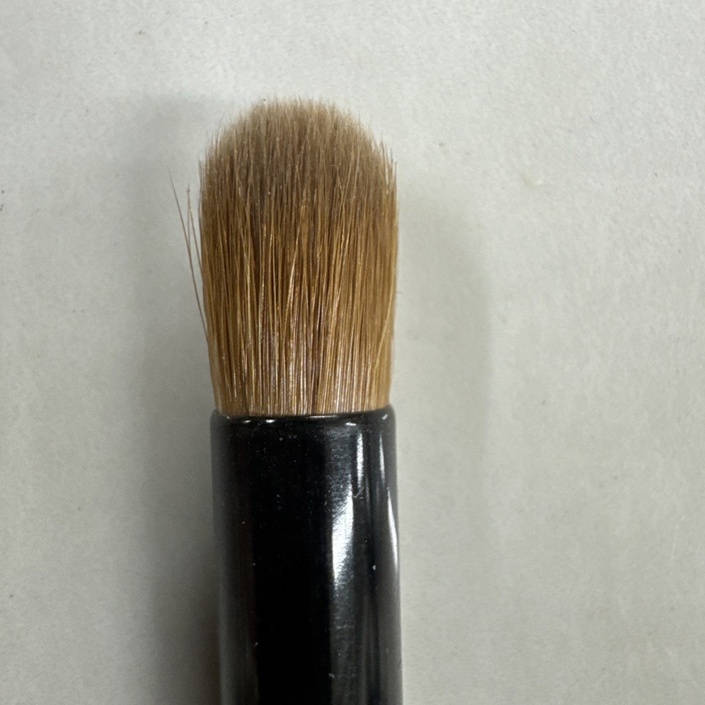 BASIC BEAUTY BLENDING EYESHADOW BRUSH-01