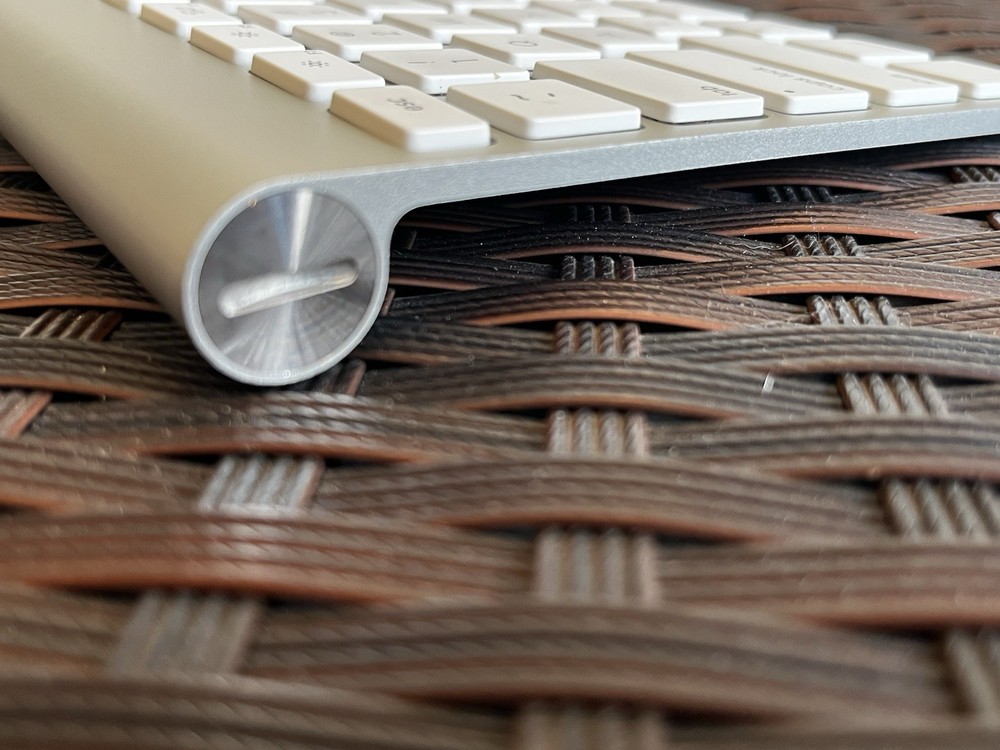 Apple Wireless Keyboard A1314 & Magic Mouse A1296 – Bluetooth Mac Bundle Set