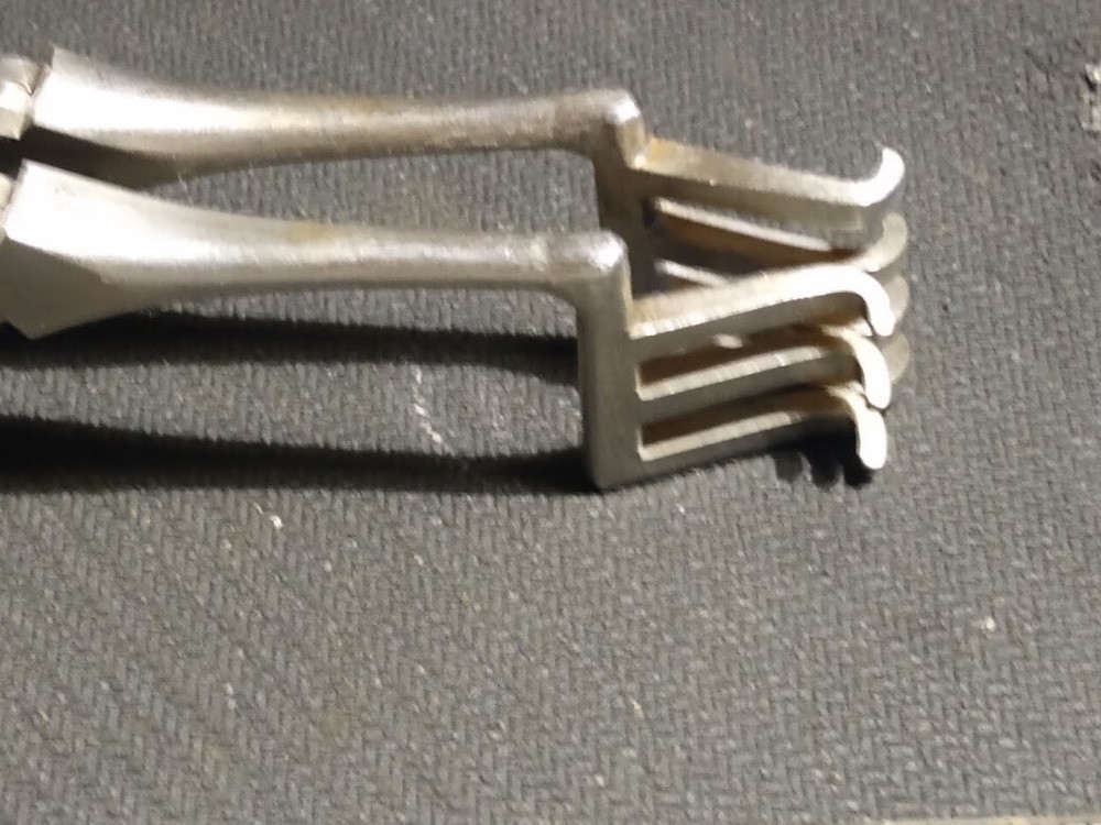 Millennium Weitlaner Beckman Retractor 8" Hinged Arms 3x4 Sharp Prongs