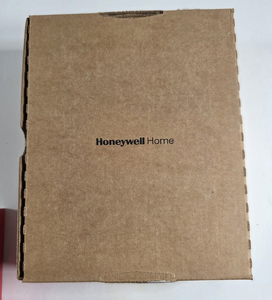Honeywell RTH111B1024 Digital Non-Programmable Thermostat - White