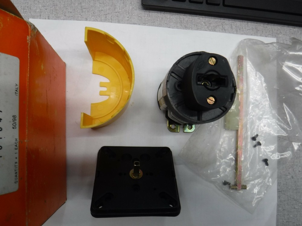 ACI Cam Switch CB0320003ME2U