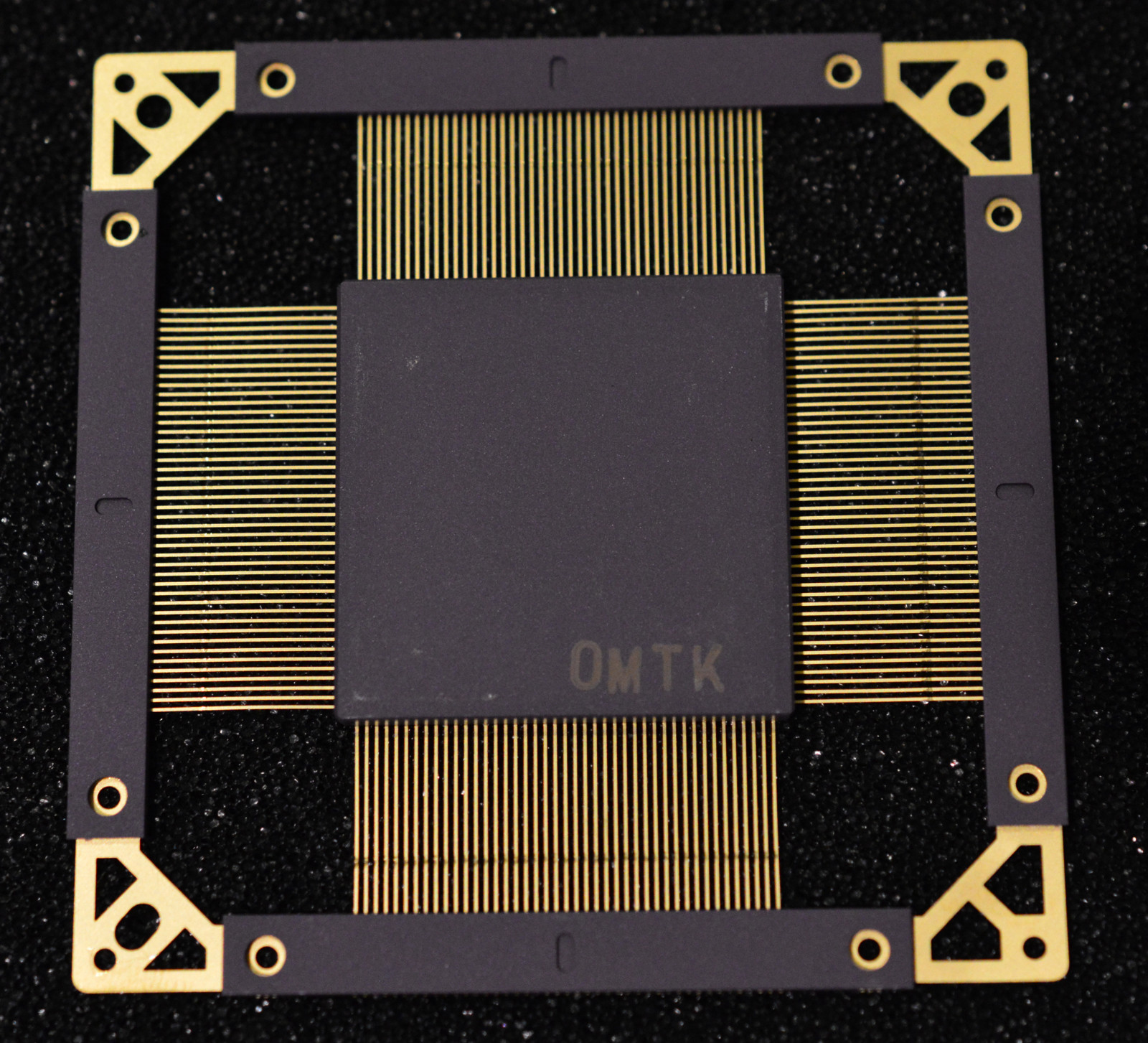 Large 1996 Vintage Military/Space Rad Hard ASIC from United Technologies (UTMC)