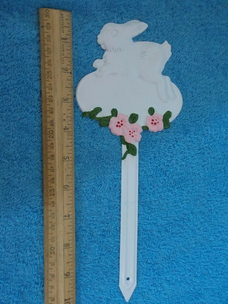10" Tin Metal White Bunny Rabbit & Flowers Easter Stake