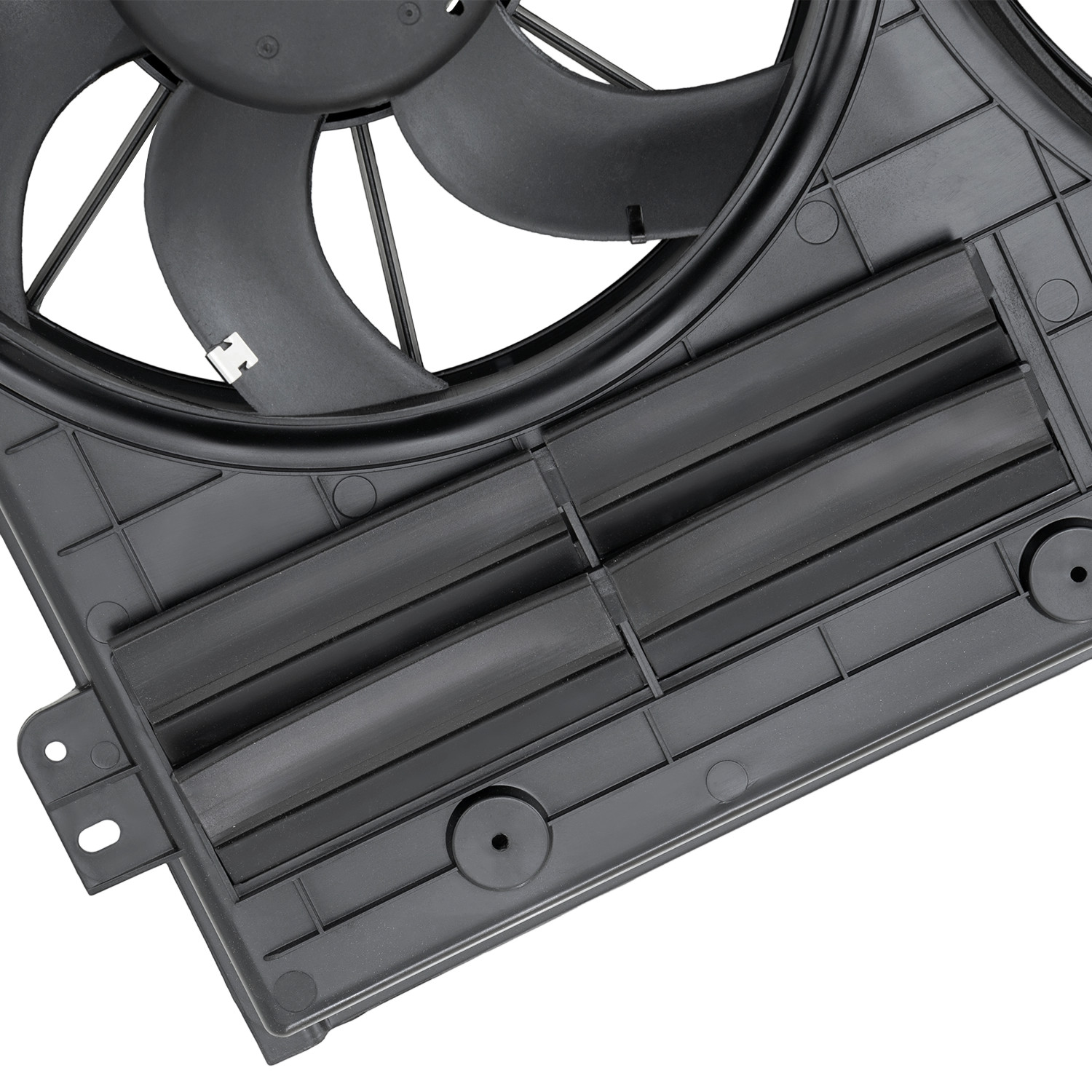 Radiator Cooling Fan Assembly For VW Golf Jetta CC Beetle Passat Tiguan AUDI A3