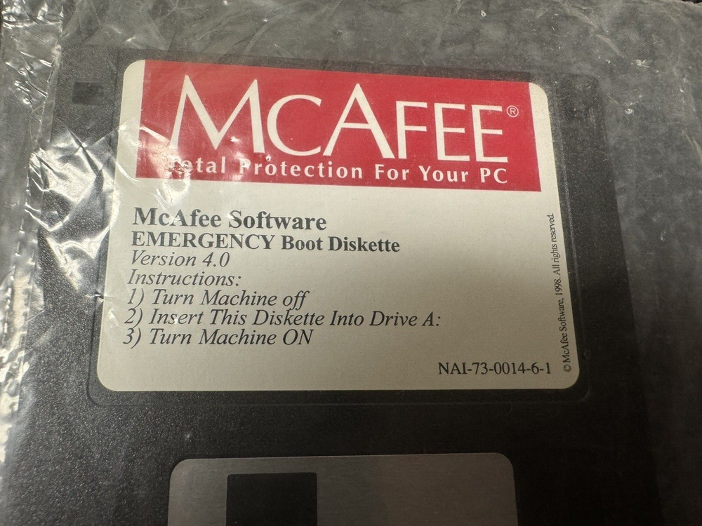 NEW - McAfee Emergency Boot Diskette Version 4.0 Software - Free Shipping - 3.5"