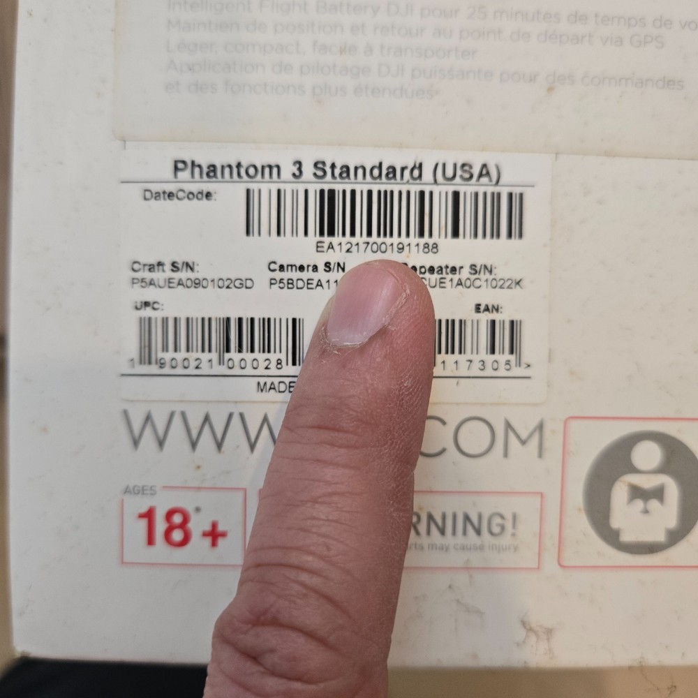 NEW Sealed DJI Phantom 3 Standard Quadcopter Drone w/ Camera & Remote Controller
