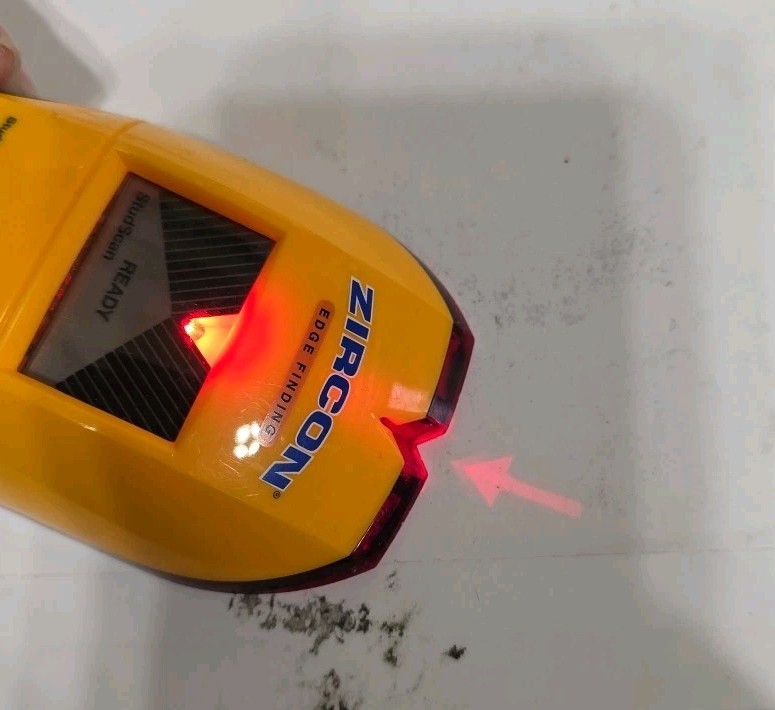 ZIRCON HD55 Stud Finder- Tested + Fresh Battery