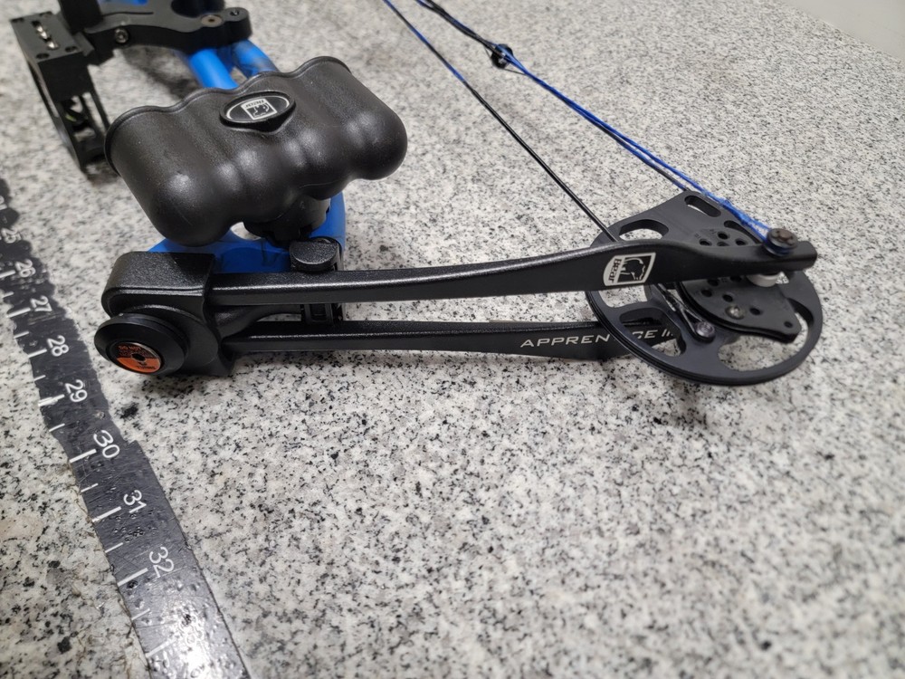 Bear Apprentice III 3 Youth Compound Bow