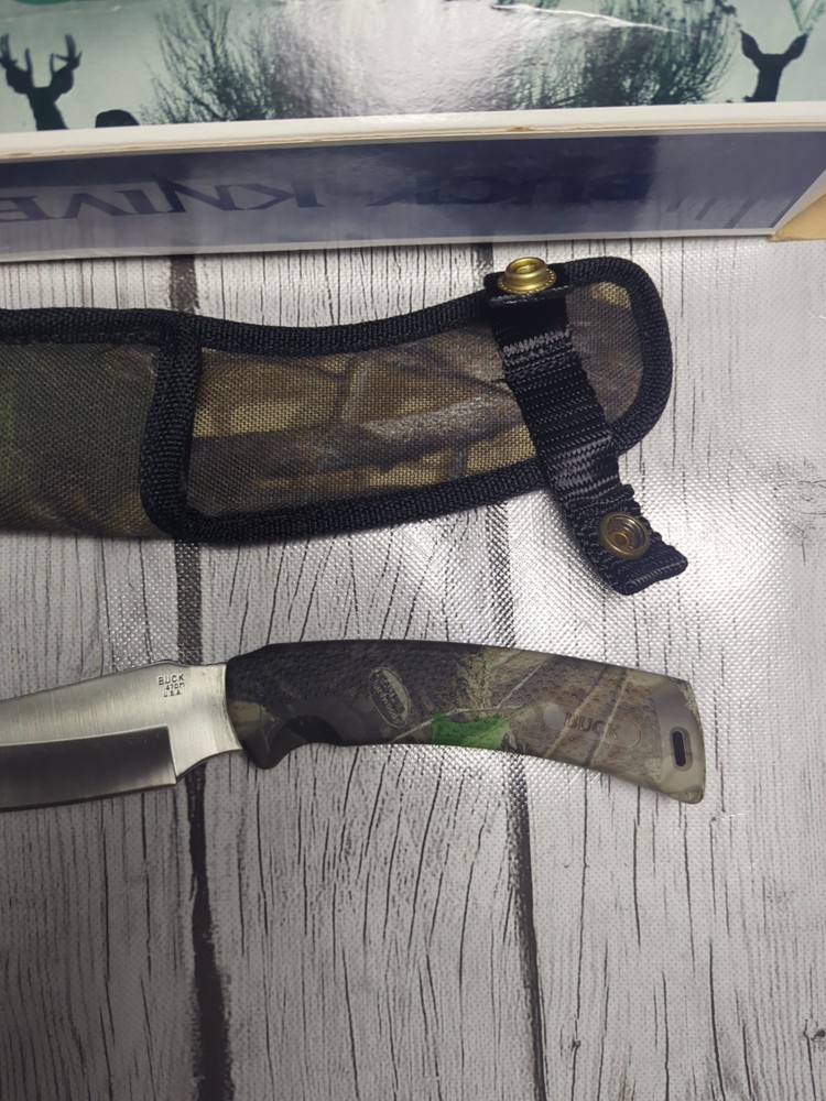 Buck Knife 470 Realtree Fixed Blade