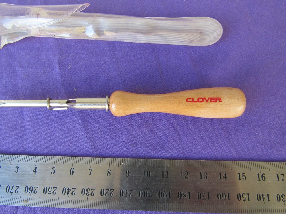 Clover Punch Needle Tool As New