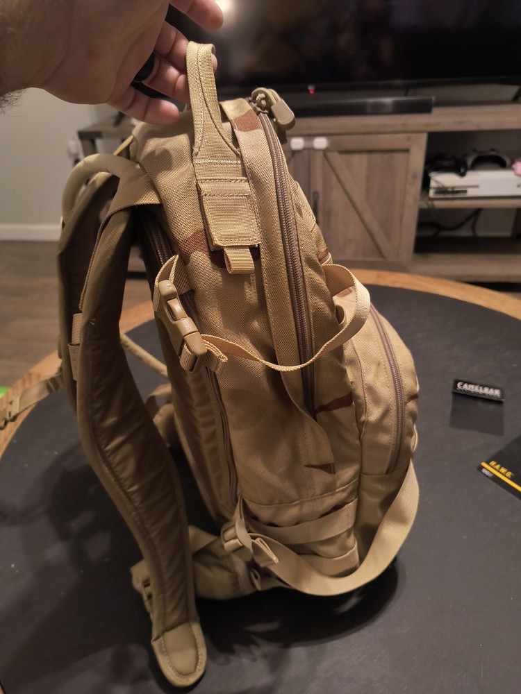 Camelbak HAWG 3.0L hydration backpack - DCU camo