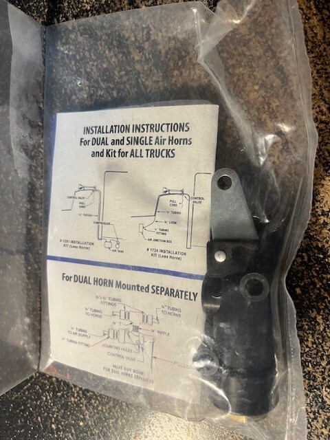 HORN VALVE - REPLACES BENDIX 228928