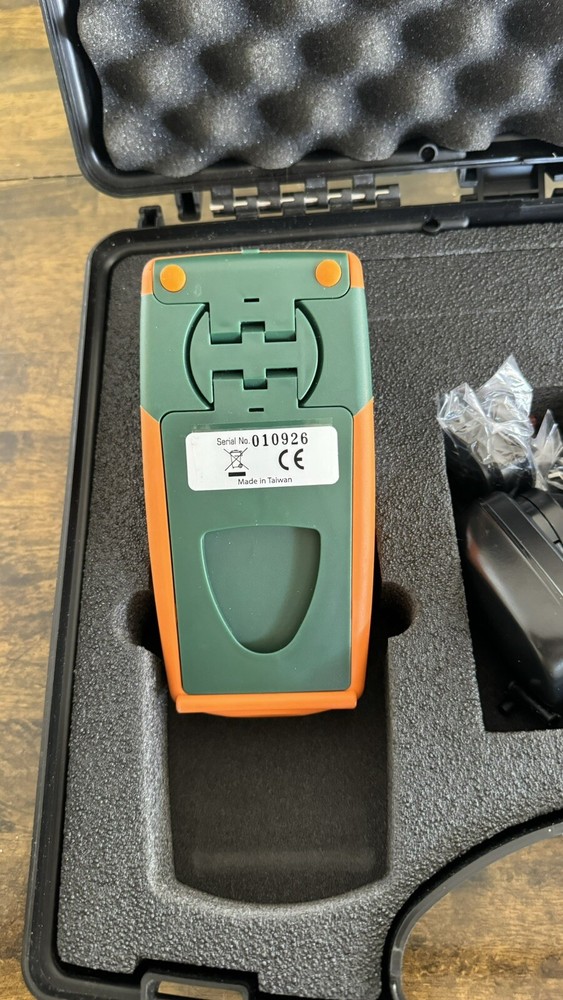 Extech PRC30 Multifunction Process Calibrator