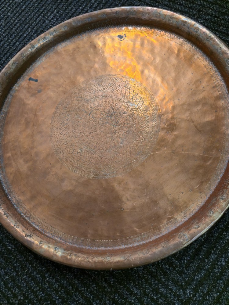Antique Copper Middle Eastern Etched Serving Tray (18.5")