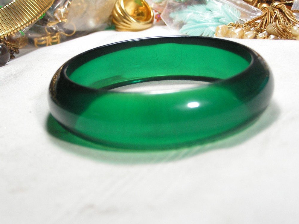 ...Vintage Clear Green Lucite Bangle Bracelet...