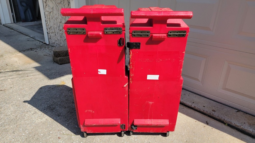 Nomadic Display Stand with Lights