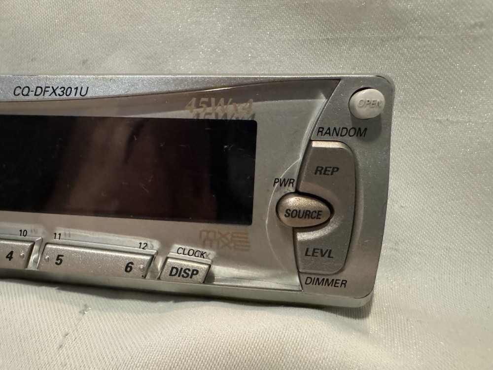 Panasonic CQ-DFX301U Detachable Face Only Untested