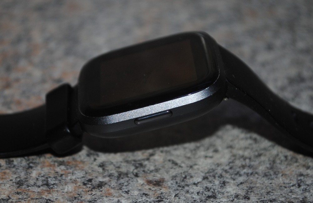 Fitbit Versa 2 - No Charger