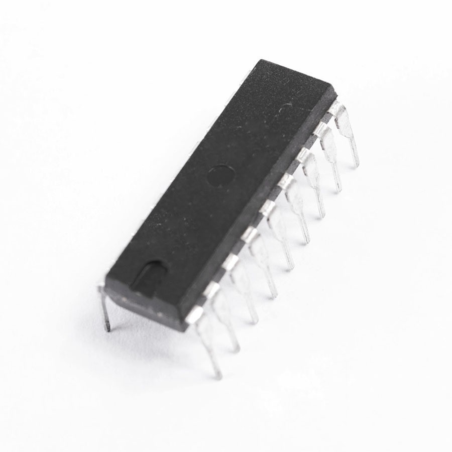 UC3526AN SemiConductor - CUSTODIA: DIP18 MAKE: TEXAS INSTRUMENTS