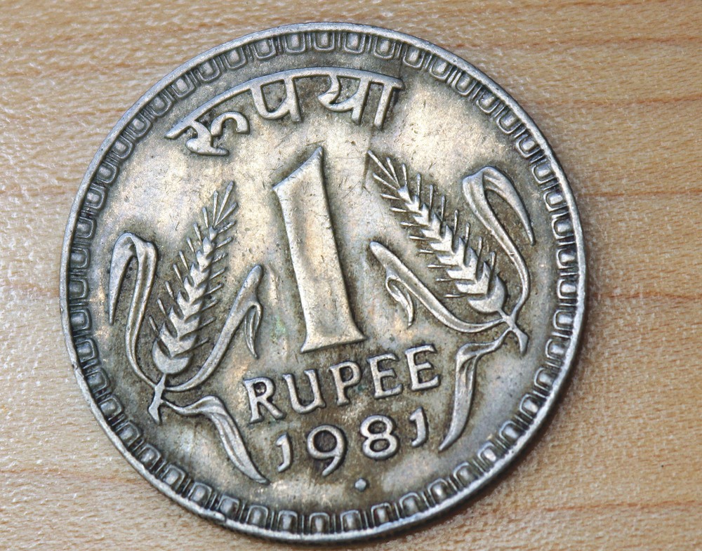 1981 India 1 Rupee Bombay Mint