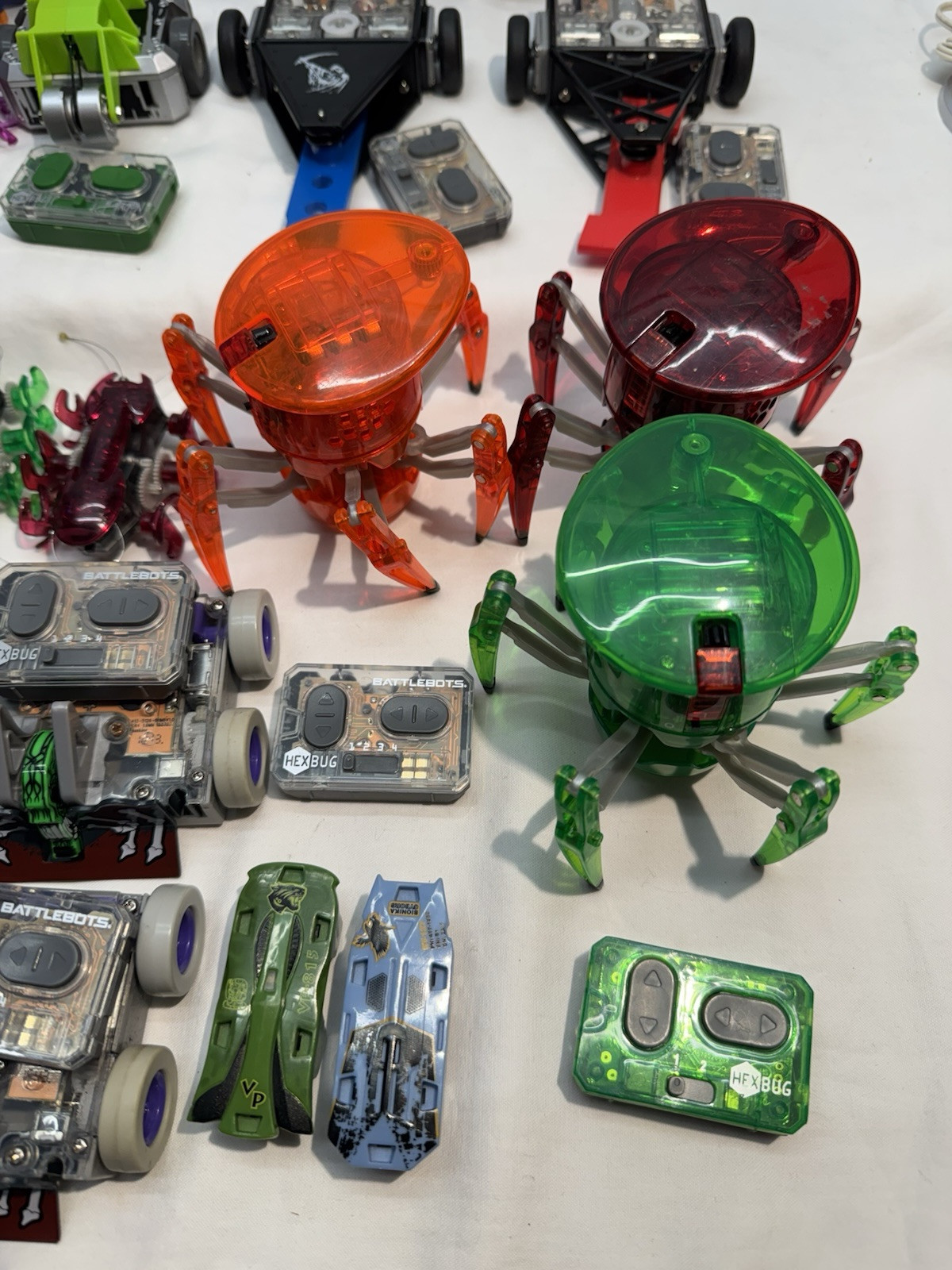 Big Lot - HEXBUG And Battle Bots - Parts Controllers Tested Working Remote RC
