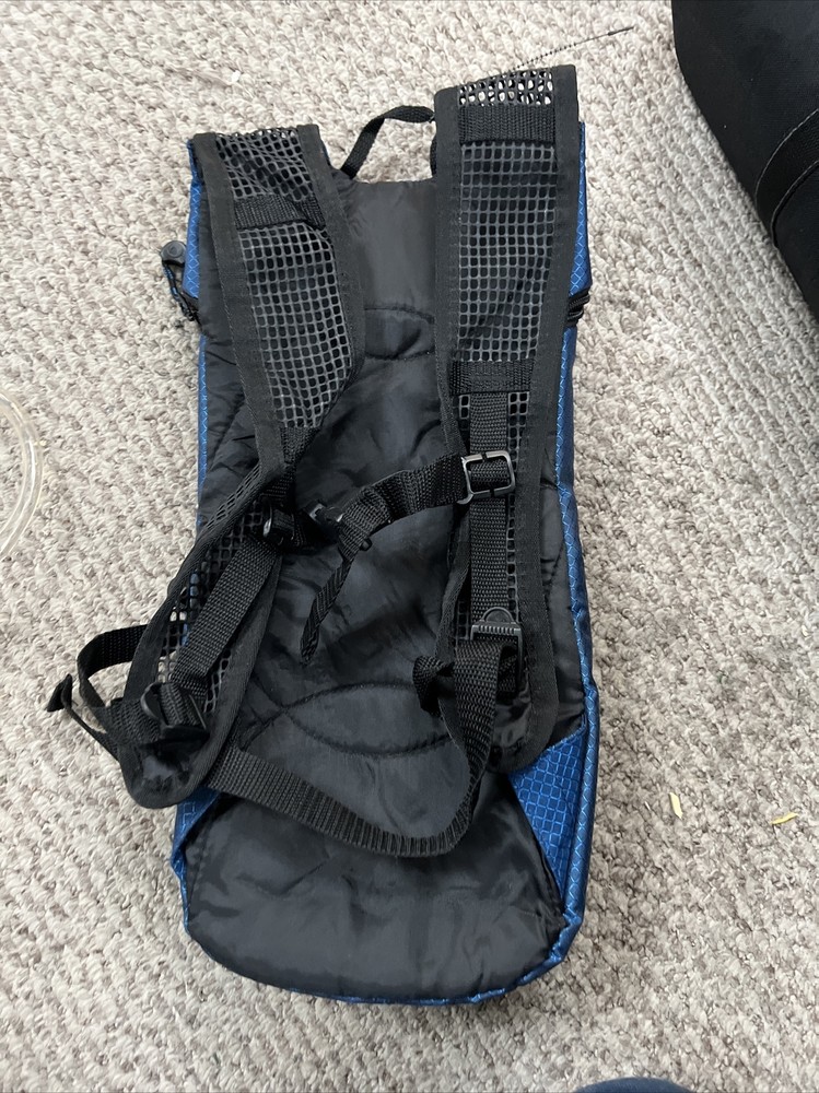 New Outdoor 2.5L Hydration Backpack With Bladder