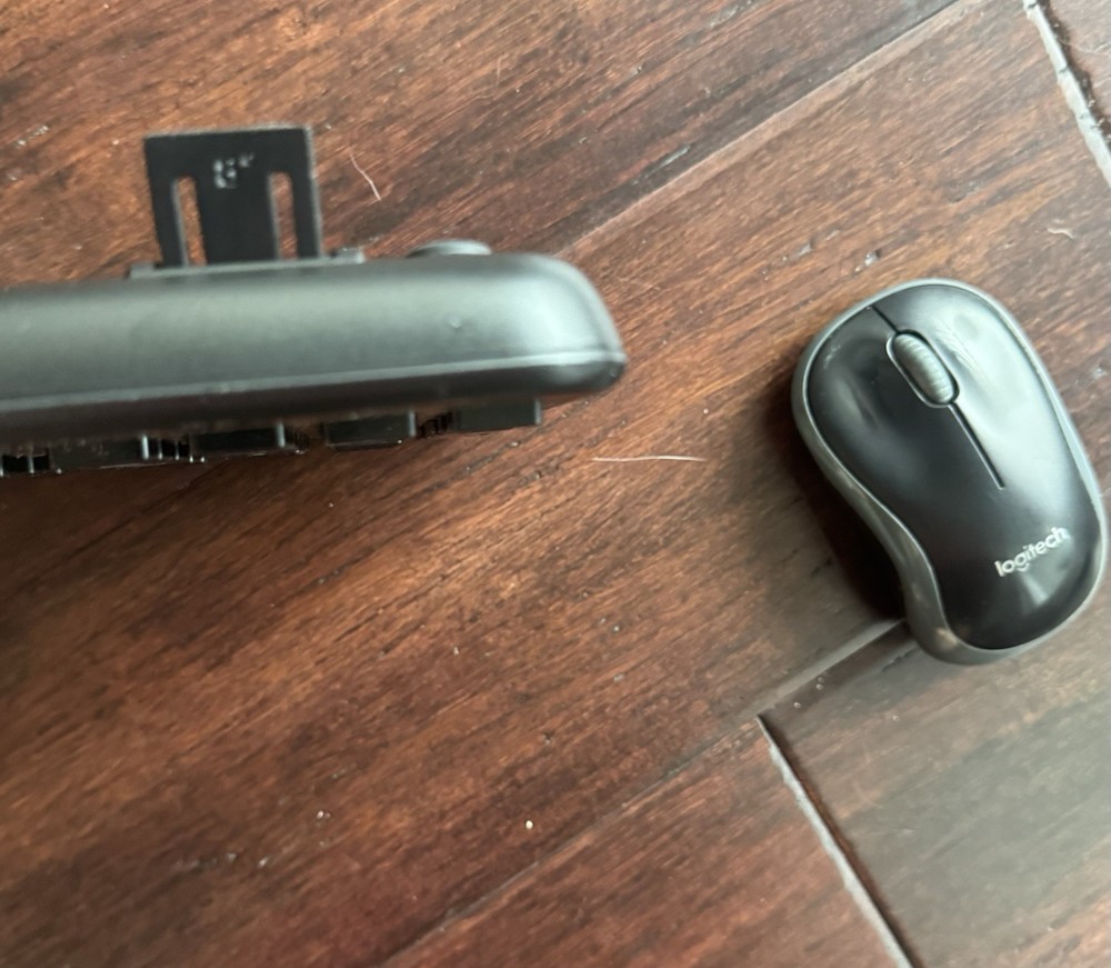 Logitech K360 Wireless Keyboard With Wireless Logitech M185 Mouse