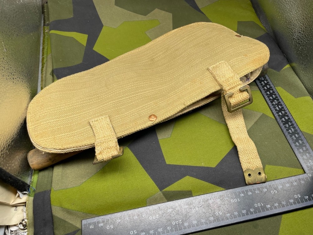 Original WW2 British Army 1944 Dated Shovel with Carrier