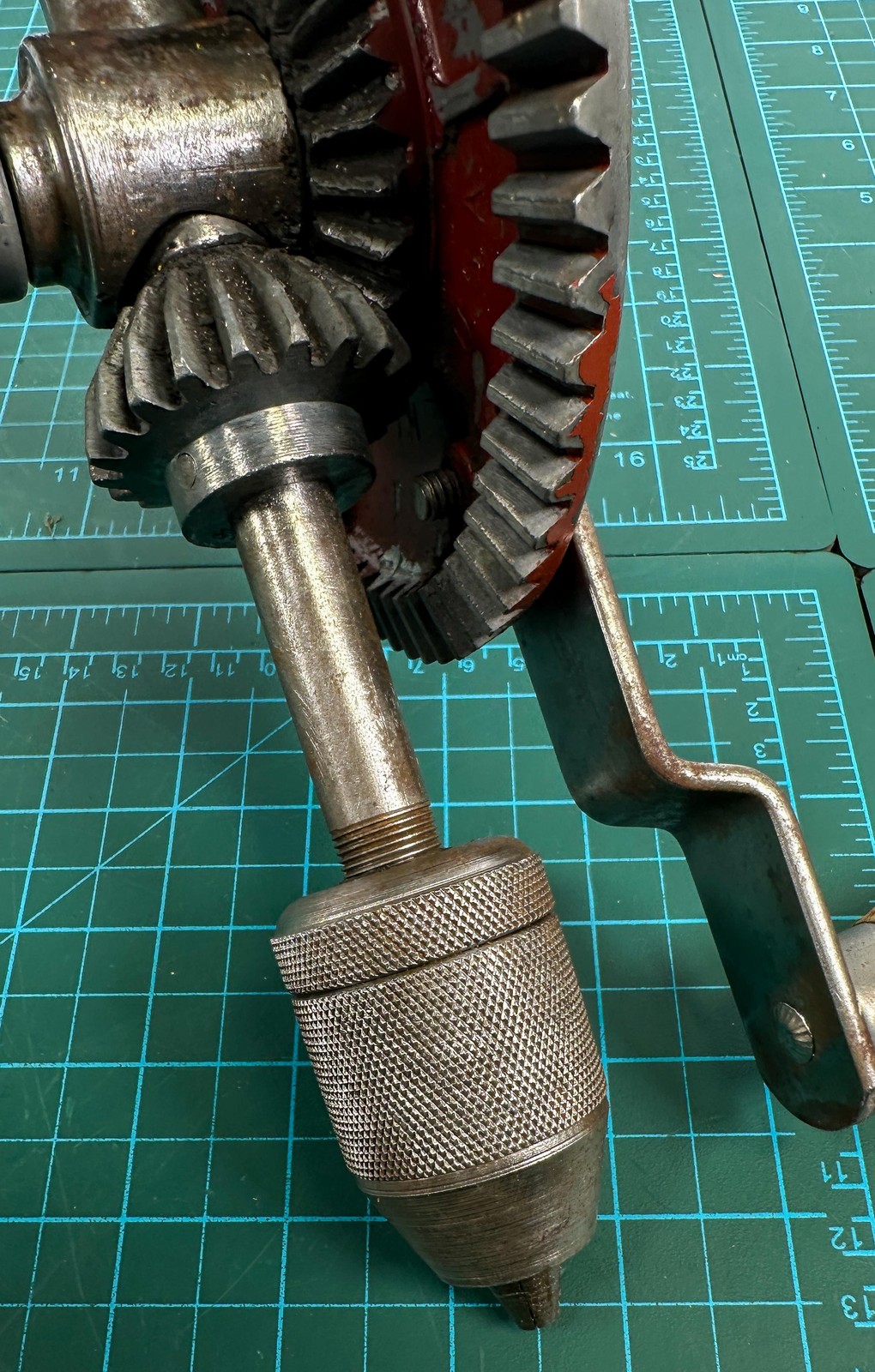 Vintage Hand Crank Eggbeater Shoulder Brace Drill Tool A218 Red Made In USA